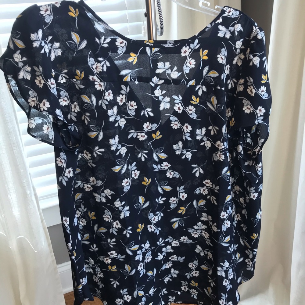 Loft Flutter Sleeve Light Floral Blouse, Navy, Lg